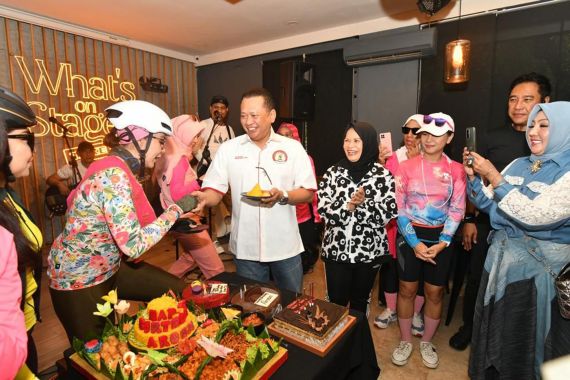 Ketua MPR Bambang Soesatyo Dorong Pemda Siapkan Lebih Banyak Lagi Jalur Khusus Sepeda - JPNN.COM