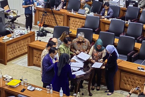 PKS Menolak, Baleg Tetap Setujui RUU Kesehatan Jadi Usul Inisiatif DPR RI - JPNN.COM
