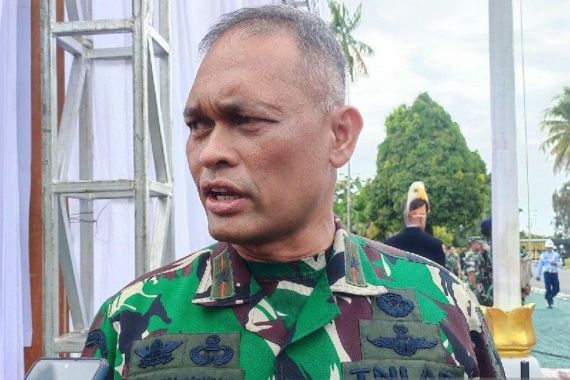 Keberadaan Pilot Susi Air belum Diketahui, TNI dan Polri Masih Terus Mencari - JPNN.COM