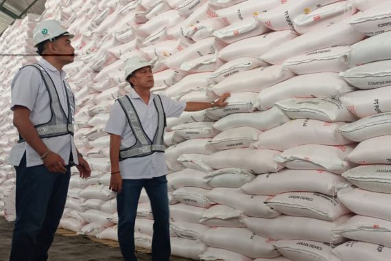 Pupuk Indonesia Siapkan 613.138 ton Pupuk Bersubsidi untuk Penuhi Kebutuhan 4 Minggu - JPNN.COM