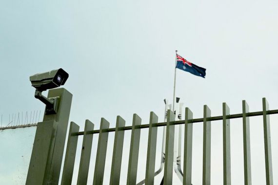 Australia Pereteli Seluruh CCTV Buatan Tiongkok di Fasilitas Pertahanan - JPNN.COM