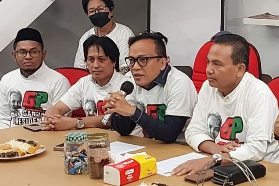 Bubarkan GP Mania, Joman Anggap Ganjar Bukan Sosok Tepat Pimpin Indonesia - JPNN.COM