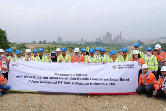 Pabrik SBI Narogong jadi Tujuan Studi Banding Praktik Pertambangan Berkelanjutan - JPNN.COM