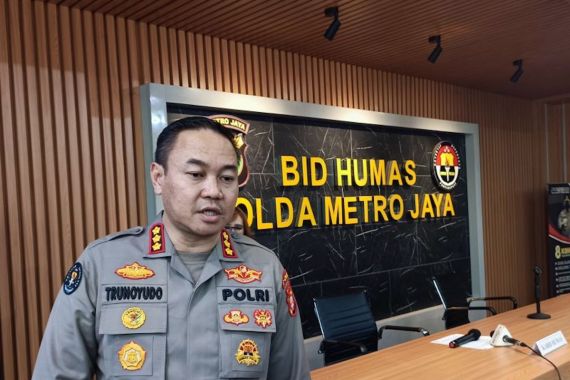 Polda Metro Jaya Menerjunkan Ratusan Personel Mengamankan Konser Westlife di Stadion Madya GBK - JPNN.COM