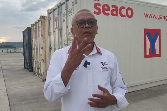 Tiga kontainer Logistik WSBK 2023 Mulai Berdatangan di Sirkuit Mandalika - JPNN.COM