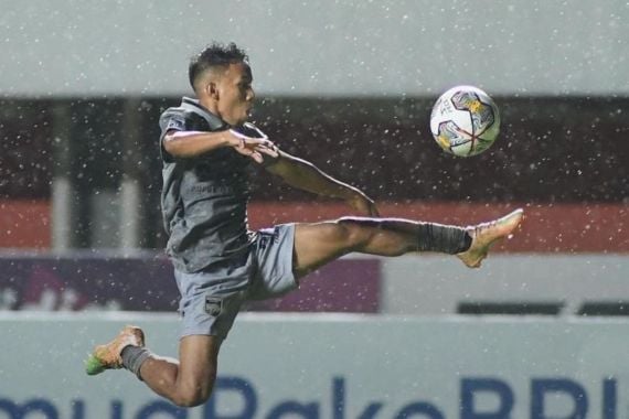 Gol Sihran Gagalkan Kemenangan Persis atas Borneo FC - JPNN.COM