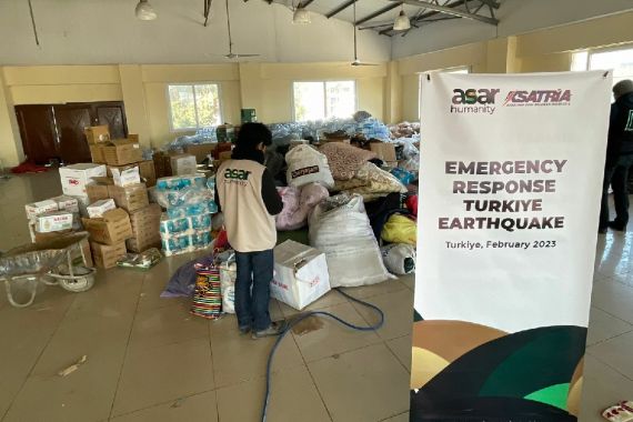 Berpacu dengan Waktu, Relawan ASAR Berjibaku Bantu Korban Gempa Turki-Suriah - JPNN.COM