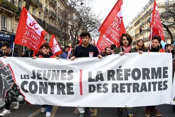 Reformasi Pensiun Bikin Warga Prancis Murka, 2,5 Juta Orang Turun ke Jalan - JPNN.COM