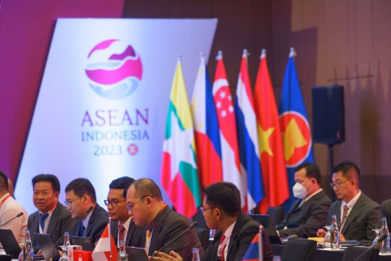 China Mitra Penting ASEAN di Era Keketuaan Indonesia - JPNN.COM