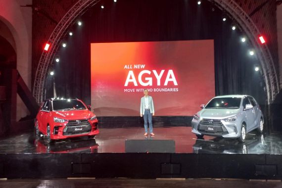 Toyota Agya Terbaru Resmi Mengaspal, Tampilannya Berubah, Berapa Harganya? - JPNN.COM