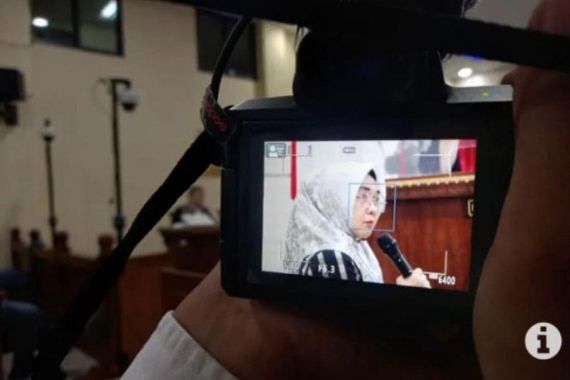 Jaksa KPK Ungkap Alasan Evi Kurniawati Menyuap Rektor Unila Prof Karomani, Oalah - JPNN.COM