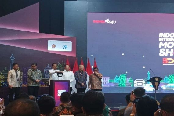 Buka Pameran IIMS 2023, Jokowi Singgung Jakarta, Surabaya, dan Bandung Macet - JPNN.COM
