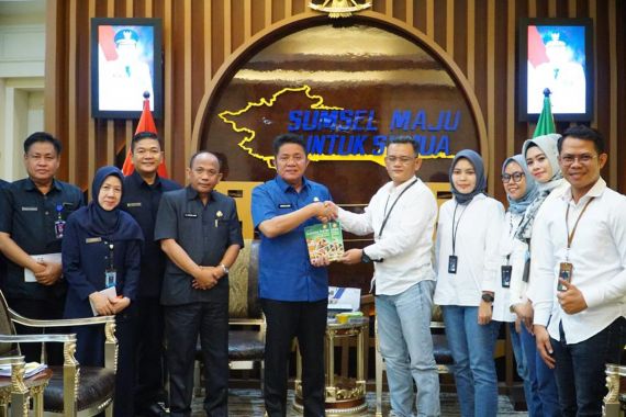 Gubernur Herman Deru Ingin PNM Latih Pelaku Usaha Agar Memiliki Jiwa Entrepreneur - JPNN.COM