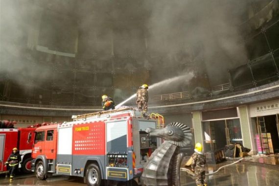 Hotel di China Terbakar, 6 Orang Tewas, Puluhan Orang Luka - JPNN.COM