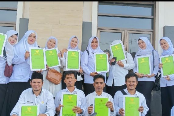 PPPK Guru Begitu Baik, Tidak Rapelan Gaji 7 Bulan Tetap Ucap Alhamdulillah - JPNN.COM