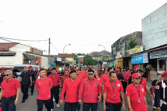 Ramaikan HUT Partai dan Megawati, PDIP Gelar Aksi Bersih dan Karnaval di Lebak - JPNN.COM