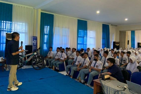 Pelindo Mengajar Digelar Serentak di Seluruh Indonesia, 125 SMA Jadi Peserta - JPNN.COM