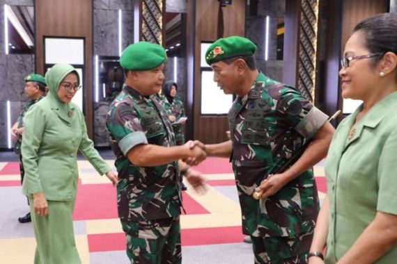 55 Pati TNI AD Naik Pangkat - JPNN.COM