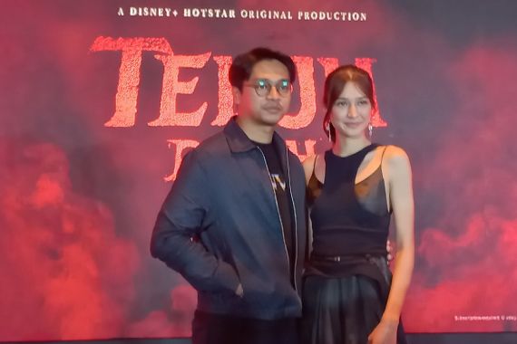 Mikha Tambayong dan Deva Mahenra Beradu Akting di Series Teluh Darah - JPNN.COM