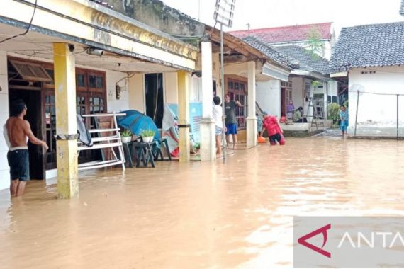 3 Kecamatan di Jember Terdampak Banjir - JPNN.COM