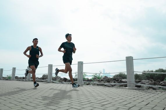 2 Pelari Elite Indonesia Unjuk Gigi di Osaka Marathon 2023 - JPNN.COM
