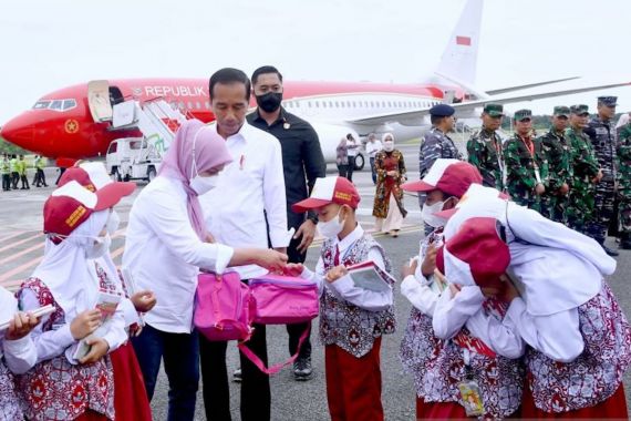 Reisya Terharu Bisa Bertemu Presiden Jokowi dan Ibu Iriana - JPNN.COM