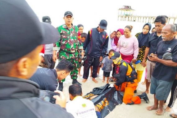 Bocah Terseret Arus Pantai di Bintan Ditemukan Sudah Meninggal Dunia - JPNN.COM
