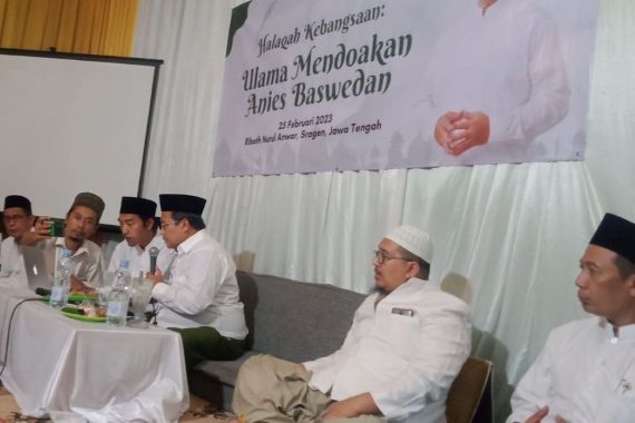 Kiai NU Jateng & Jatim Berkumpul, Ada Doa Khusus untuk Anies Baswedan - JPNN.COM