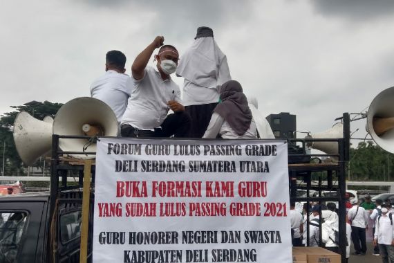 Sebagian Guru P1 Batal Penempatan PPPK Kini Hanya Mengandalkan Doa, Ya Tuhan - JPNN.COM