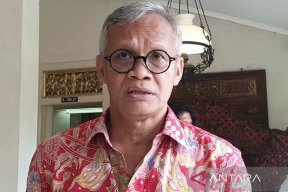 Aria Bima Sebut Gibran Menginspirasi Milenial Terjun ke Dunia Politik - JPNN.COM