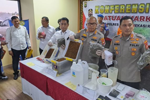 Sebelum Pindah ke Polda Metro, Kombes Hengki Ungkap Kasus Sinte Buatan Rumah di Bekasi - JPNN.COM