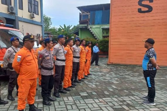 Dituduh Penculik Anak, 4 Sopir Truk Diamuk Massa, Satu Orang Hilang di Sungai - JPNN.COM