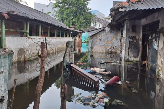Banjir di Gang Cue yang 5 Bulan Belum Surut, Pemkot Bekasi Bakal Bangun Sumur Resapan - JPNN.COM