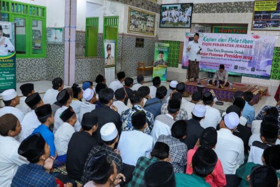 Kiai Muda Pendukung Ganjar Menggelar Kajian & Pelatihan Fikih Perawatan Jenazah - JPNN.COM