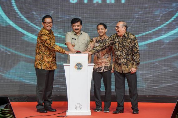 Menteri Hadi Resmikan Julapat: 79% Layanan ATR/BPN Sudah Online - JPNN.COM