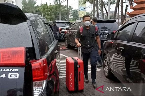 Usut Dugaan Suap Pengelolaan Dana Hibah, KPK Cegah 4 Anggota DPRD Jatim ke Luar Negeri - JPNN.COM