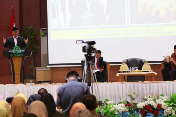 Beri Kuliah Umum di UIN Alauddin, Hasto Menggelorakan Pemikiran Geopolitik Soekarno - JPNN.COM