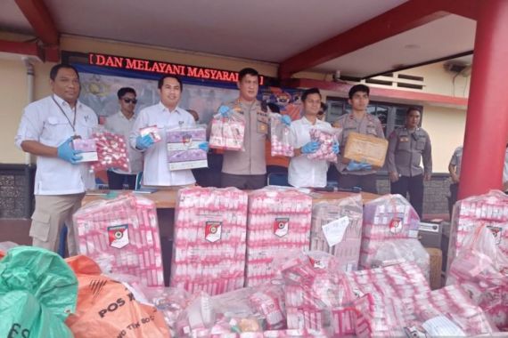 2 Kepala Cabang PT Pos Indonesia di Kaltara Ditangkap Polisi, Kasusnya Berat - JPNN.COM