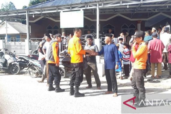 Tiga Bocah Tewas Tenggelam saat Mandi di Bekas Galian Tambang - JPNN.COM