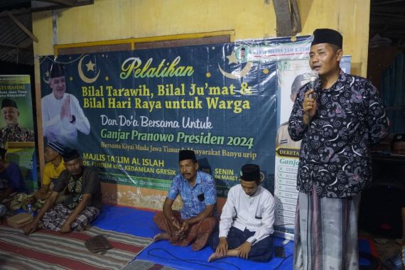 Kiai Muda Pendukung Ganjar di Jatim Menggelar Pelatihan Bilal Salat Tarawih & Idulfitri - JPNN.COM