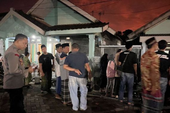 Pesta Miras Oplosan Maut di Jember, Tiga Orang Meninggal Dunia - JPNN.COM