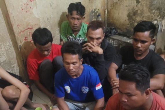 15 Preman Ditangkap Polisi di Kertapati Palembang, Perhatikan Tampang Mereka - JPNN.COM