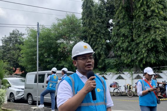 PLN tak Padamkan Listrik Rumah Warga saat Pemeliharaan, Tetap Raup Untung Ratusan Juta - JPNN.COM