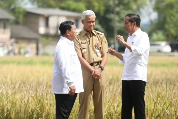 Indikator Politik Sebut Ganjar Cocok Capres dan Prabowo Cawapres, Begini Analisisnya - JPNN.COM