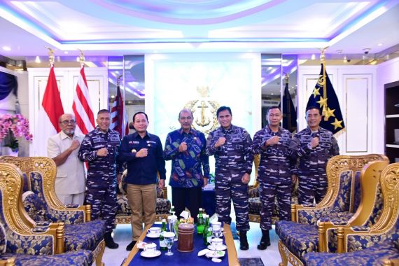 Bahas Peningkatan Keamanan Laut, Nono Sampono Temui KSAL Laksamana Muhammad Ali - JPNN.COM