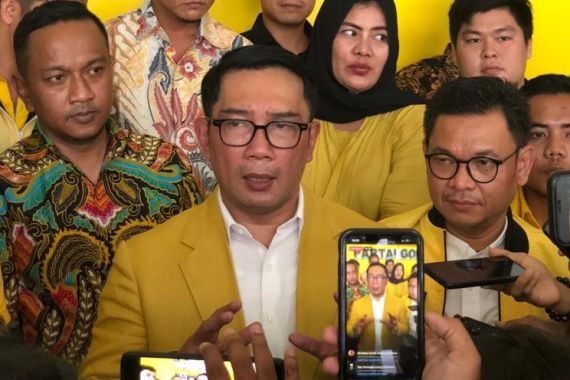 Prabowo Sanjung Ridwan Kamil Sosok yang Disegani dan Ditakuti Orang - JPNN.COM