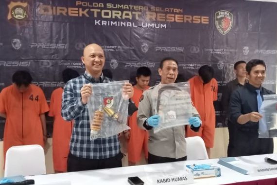 Bermodus Mengajak Tawuran, Sekelompok Pemuda Merampas Sepeda Motor di Palembang - JPNN.COM