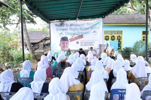 TGS Ganjar Gelar Zikir dan Selawat Bersama Majelis Taklim Al-Akhyar - JPNN.COM