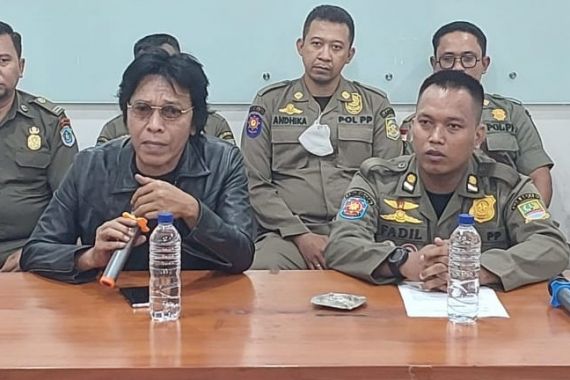 Honorer Satpol PP Mengancam Mogok Nasional, Adian Napitupulu Langsung Mengucap Janji - JPNN.COM