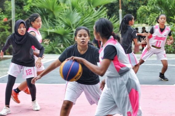 Srikandi Ganjar NTT Gelar Kompetisi Basket Untuk Asah Bakat Anak Muda - JPNN.COM